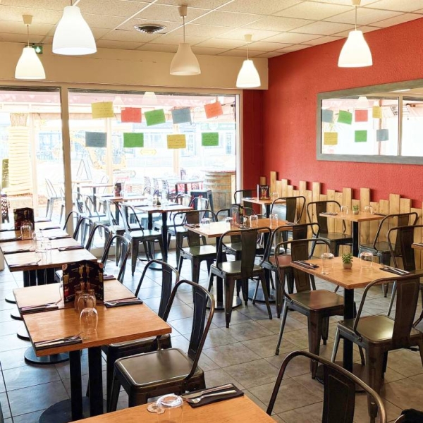 Repas de groupe - Bistro Louis - Traiteur à Marseille - manger a AUBAGNE